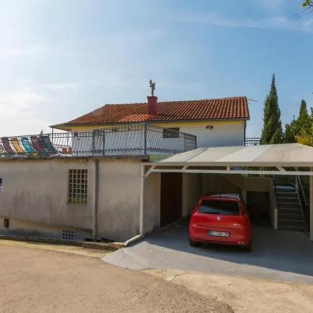 アパート Jasminka Loncaric *