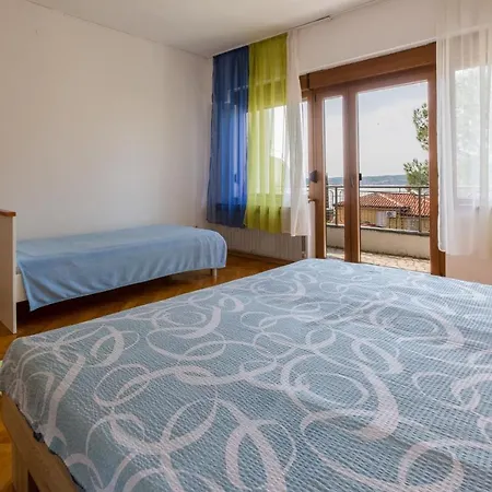 Jasminka Loncaric アパート ツリクヴェニツァ