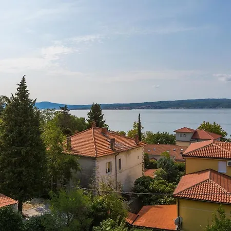 Jasminka Loncaric * ツリクヴェニツァ