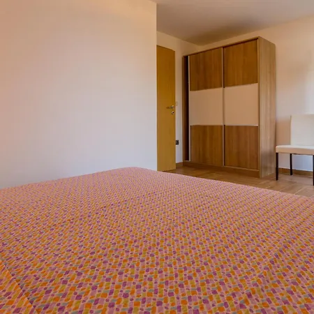 アパート Jasminka Loncaric