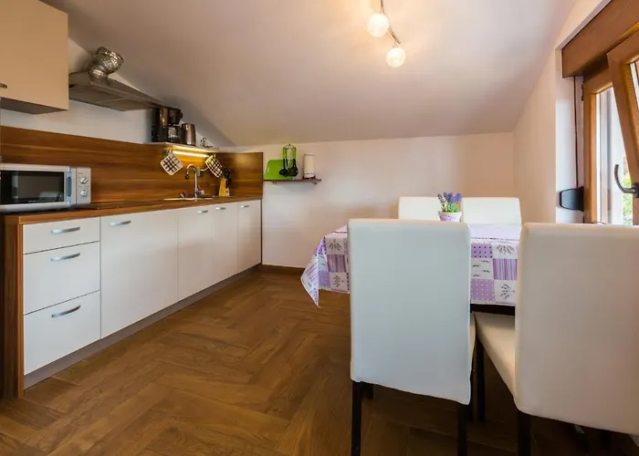 Jasminka Loncaric Apartament Crikvenica